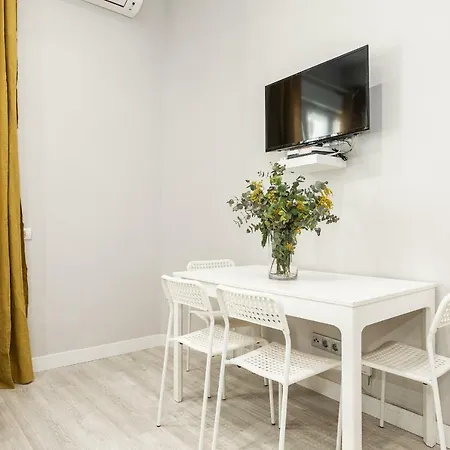 Ferienwohnung Waou Anton Martin I - Alquiler Corta Duracion Madrid Exterior foto